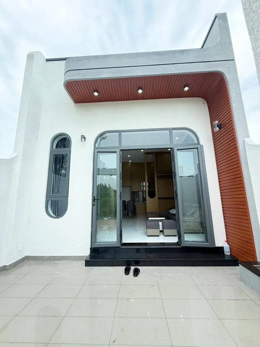 Nhà bán 2 phòng ngủ 90m2 Bảo Vinh Long Khánh 1,15 tỷ - Ảnh 1