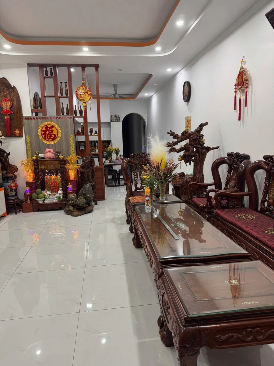 Bán nhà mặt tiền Phạm Hồng Thái 180m² - 12,7 tỷ - Ảnh thu nhỏ 2