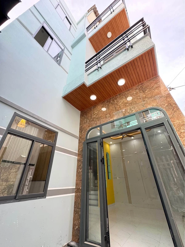 Nhà 3 tầng 3PN 40m² bán Quy Nhơn 2 tỷ 890