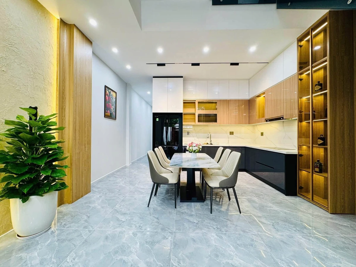 Bán nhà 3 tầng 90m² đường Phú Xuân gần biển Nha Trang - Ảnh thu nhỏ 4