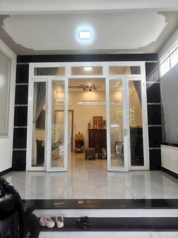Bán nhà mặt tiền Sân Cu, Long Hoa, Tây Ninh 75m²