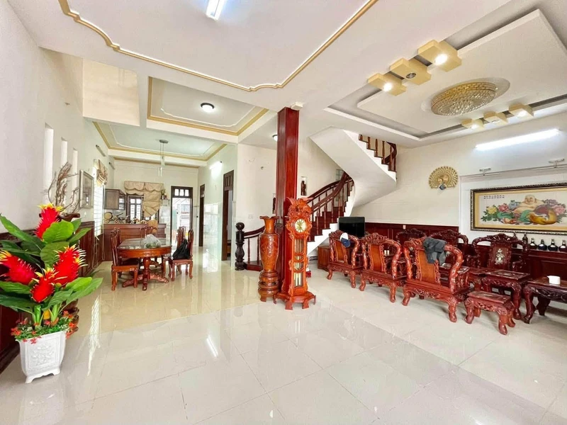 Bán biệt thự vườn 364m2 mặt hẻm Trần Thái Tông, Quảng Ngãi