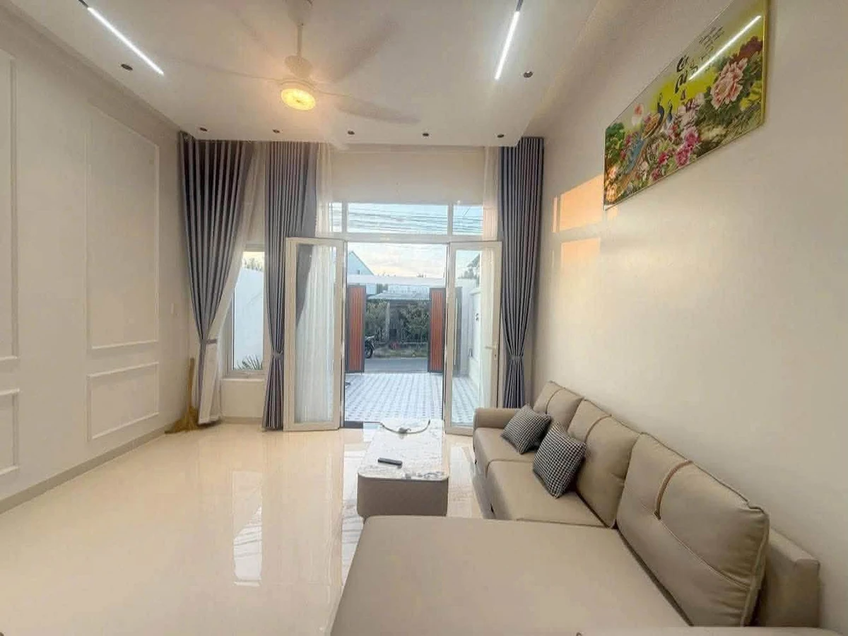 Nhà mặt tiền Lộ Thống Nhất, Bến Tre, 119m², full nội thất, 2.29 tỷ - Ảnh thu nhỏ 5