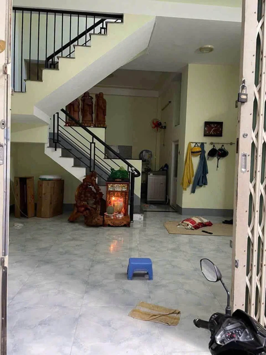 Nhà 2 tầng hẻm 40m² Phan Bội Châu Quy Nhơn 2.25 tỷ - Ảnh 1