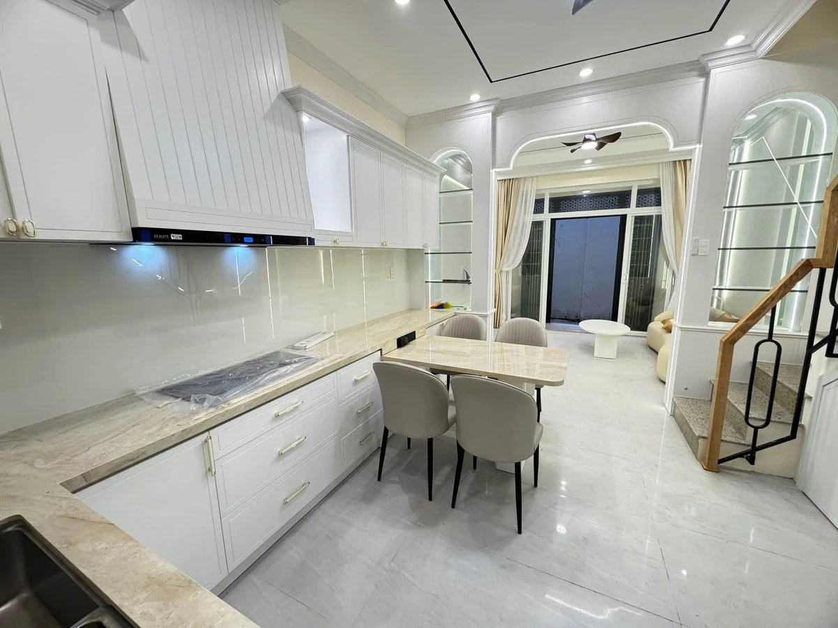 Nhà 3 tầng mới full nội thất gần biển Nha Trang, 35m², 4,8 tỷ - Ảnh thu nhỏ 5