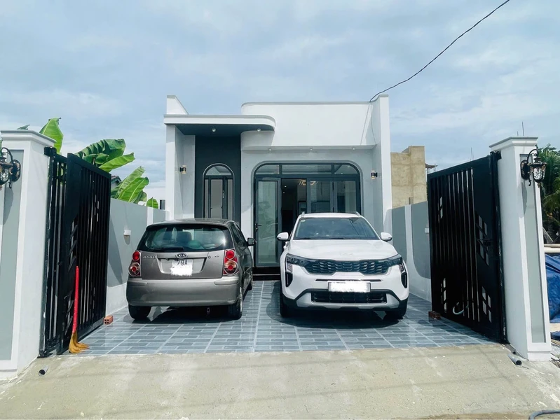 Bán nhà 3PN Diên Sơn 95.7m2, sân đậu 2 ô tô, 1 tỷ 490 triệu