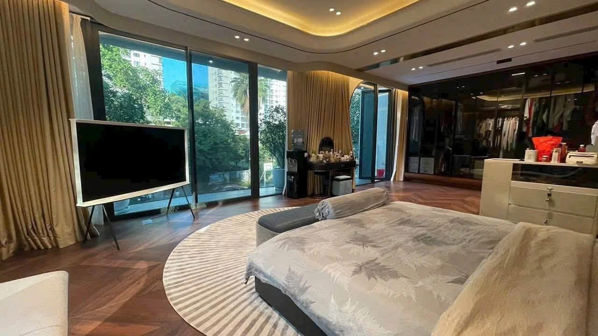 Bán biệt thự tứ lập 291,5m², 5PN, thang máy, full nội thất tại Mỹ Phú 1B, Phú Mỹ Hưng, Quận 7 - Ảnh thu nhỏ 3