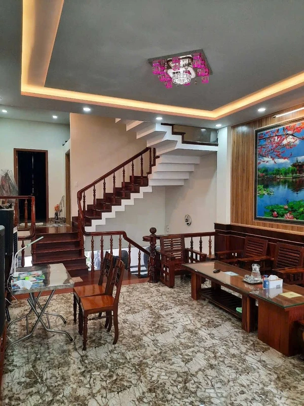 Bán nhà mặt tiền 86m² 4 tầng Nguyễn Hữu Thọ, Đà Nẵng