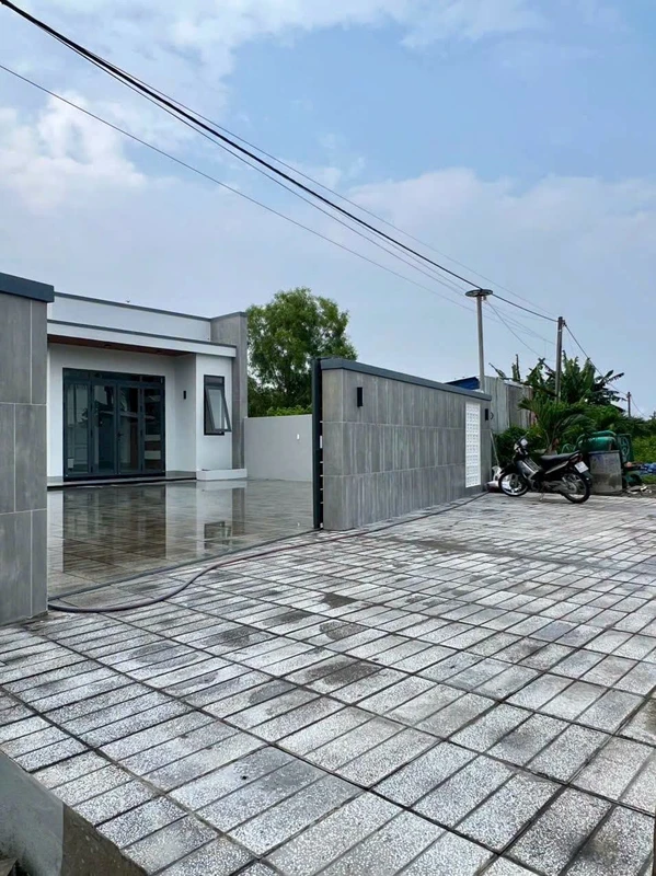 Bán nhà vườn mặt tiền kênh Rạch Giá 638m² - 3.3 tỷ
