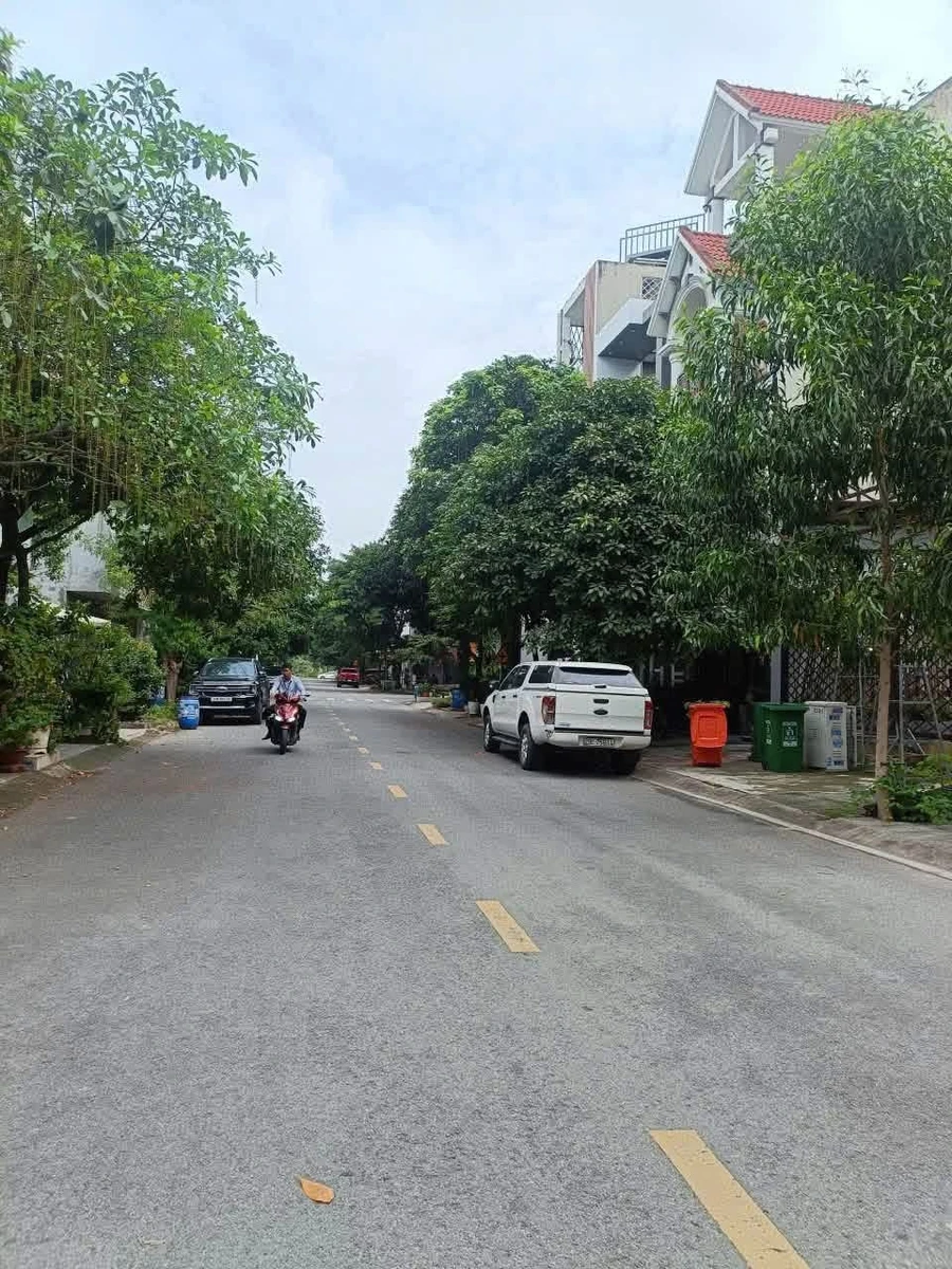 Bán đất mặt tiền GS2 Dĩ An 90m², dưới 7,2 tỷ - Ảnh 1