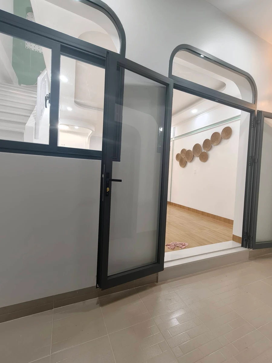 Bán nhà lầu 1 trệt 1 lầu 100m² Phú Trịnh, Phan Thiết - Ảnh thu nhỏ 2