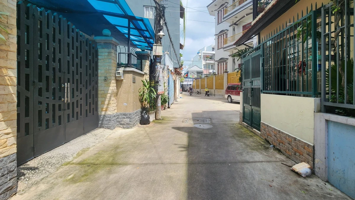 Bán nhà 2 tầng 45m² góc Lê Quang Định, Bình Thạnh 9 tỷ - Ảnh 1