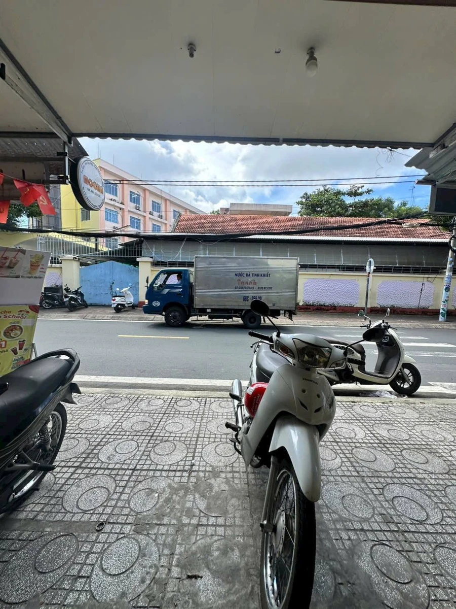 Bán nhà mặt tiền Nguyễn Hùng Sơn Rạch Giá 72m2, 3 tỷ 850 - Ảnh 1