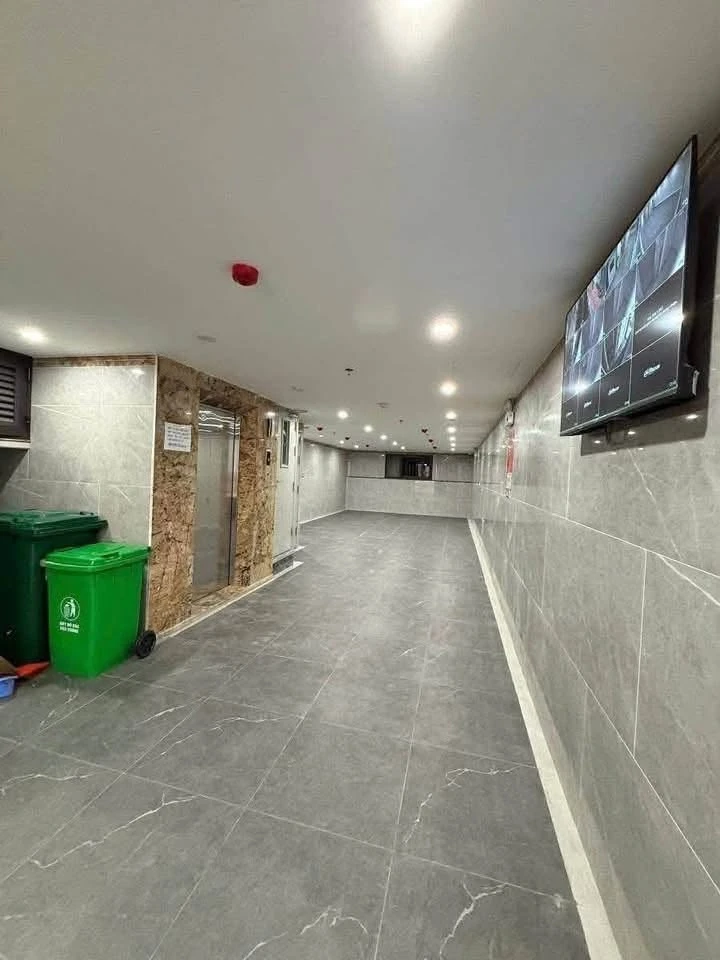 Bán tòa căn hộ dịch vụ 80m² 9 tầng thang máy, Nguyễn Khánh Toàn, 45 tỷ - Ảnh thu nhỏ 3