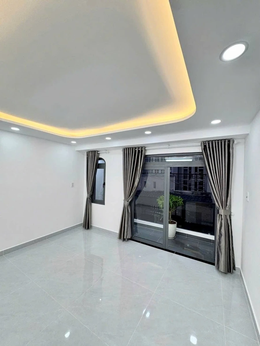 Bán nhà mặt tiền 6m, 84m² đường Nguyễn Sơn, Tân Phú, 4 tỷ - Ảnh thu nhỏ 5