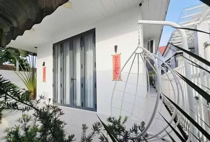 Bán nhà sân vườn 10x61m hai mặt tiền, 2 phòng ngủ, gần Bến xe Tây Ninh, Phường 1 - Ảnh thu nhỏ 4