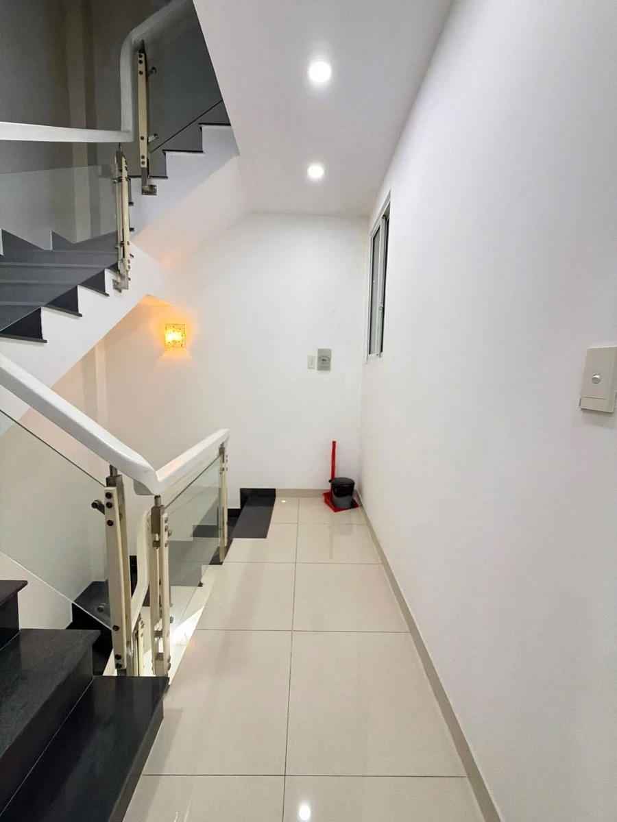 Nhà bán gần mặt tiền Phan Tây Hồ, 4 tầng, 3PN, 32.6m², Phú Nhuận, 7.35 tỷ - Ảnh thu nhỏ 4