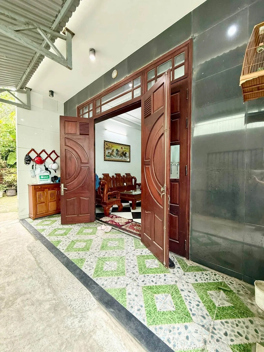 Bán nhà 3 tầng 72m2, 3 phòng ngủ, giá tốt - Ảnh thu nhỏ 2