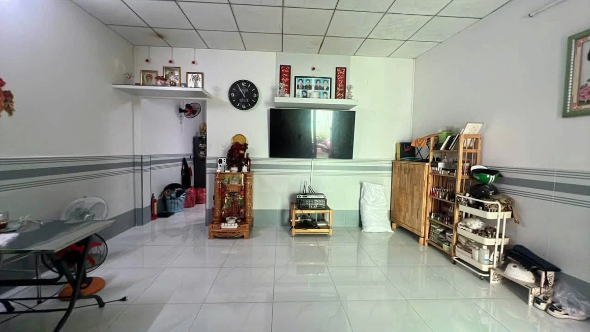 Bán nhà hẻm Bến Vân Đồn Q.4, 3PN, 50m2, 3.2 tỷ - Ảnh 1