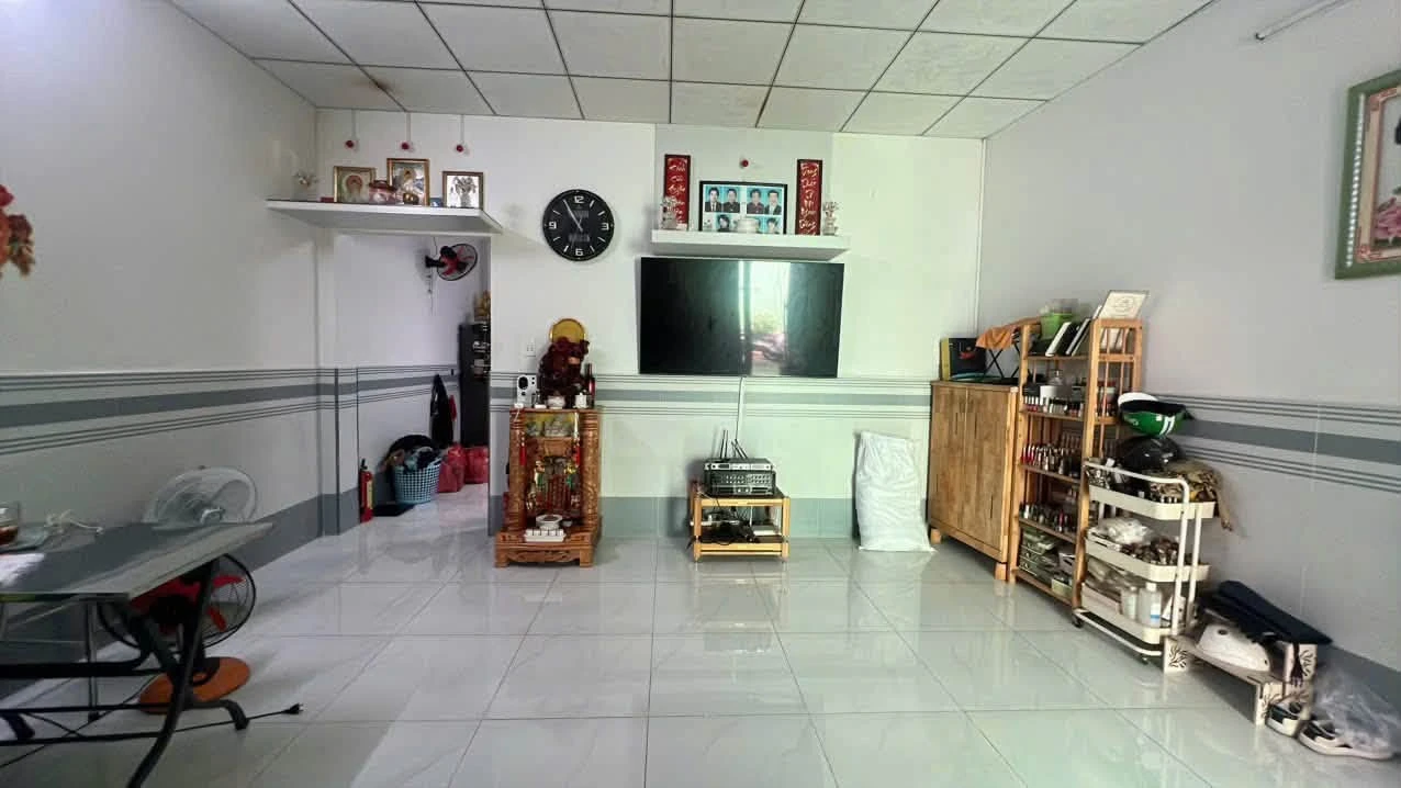 Bán nhà hẻm Bến Vân Đồn Q.4, 3PN, 50m2, 3.2 tỷ - Ảnh 1