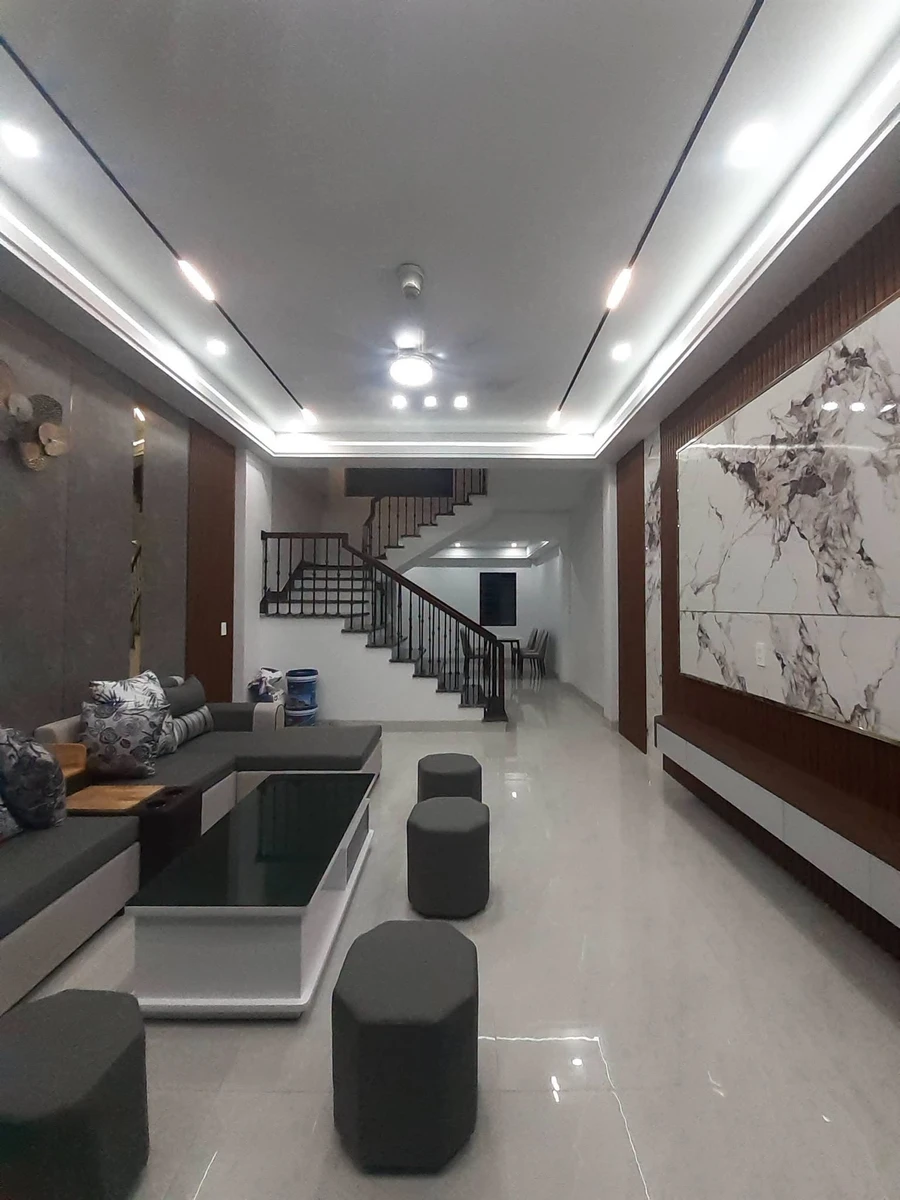 Bán 2 căn nhà 3 tầng Phan Đình Phùng Hải Dương 56m-70m2 giá 2 tỷ - Ảnh 1