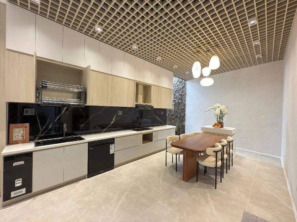 Bán nhà 3 tầng 126m² Đà Nẵng, giá 6 tỷ, dòng tiền 80 tr/tháng - Ảnh thu nhỏ 2