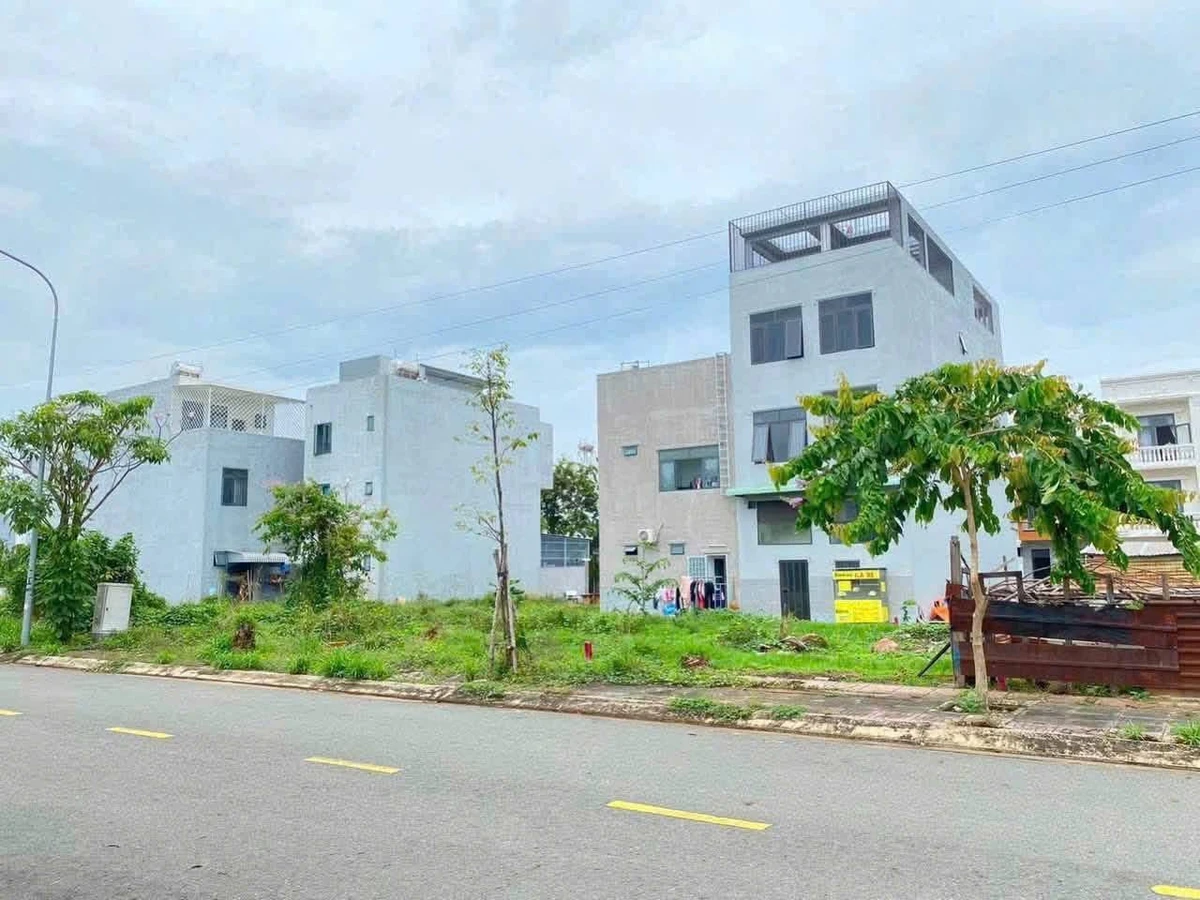 Bán gấp lô đất 6x16m dự án Hưng Việt, Long Tâm, Bà Rịa giá 2,7 tỷ - Ảnh thu nhỏ 3