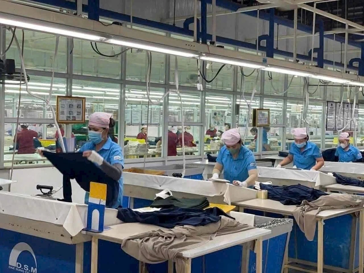 Bán xưởng 6500m² Hóc Môn 135 tỷ, 2 mặt tiền - Ảnh 1
