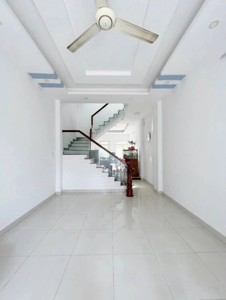 Bán nhà 3 tầng 66 m² Tân Bình gần Trường Chinh 8 tỷ - Ảnh thu nhỏ 3