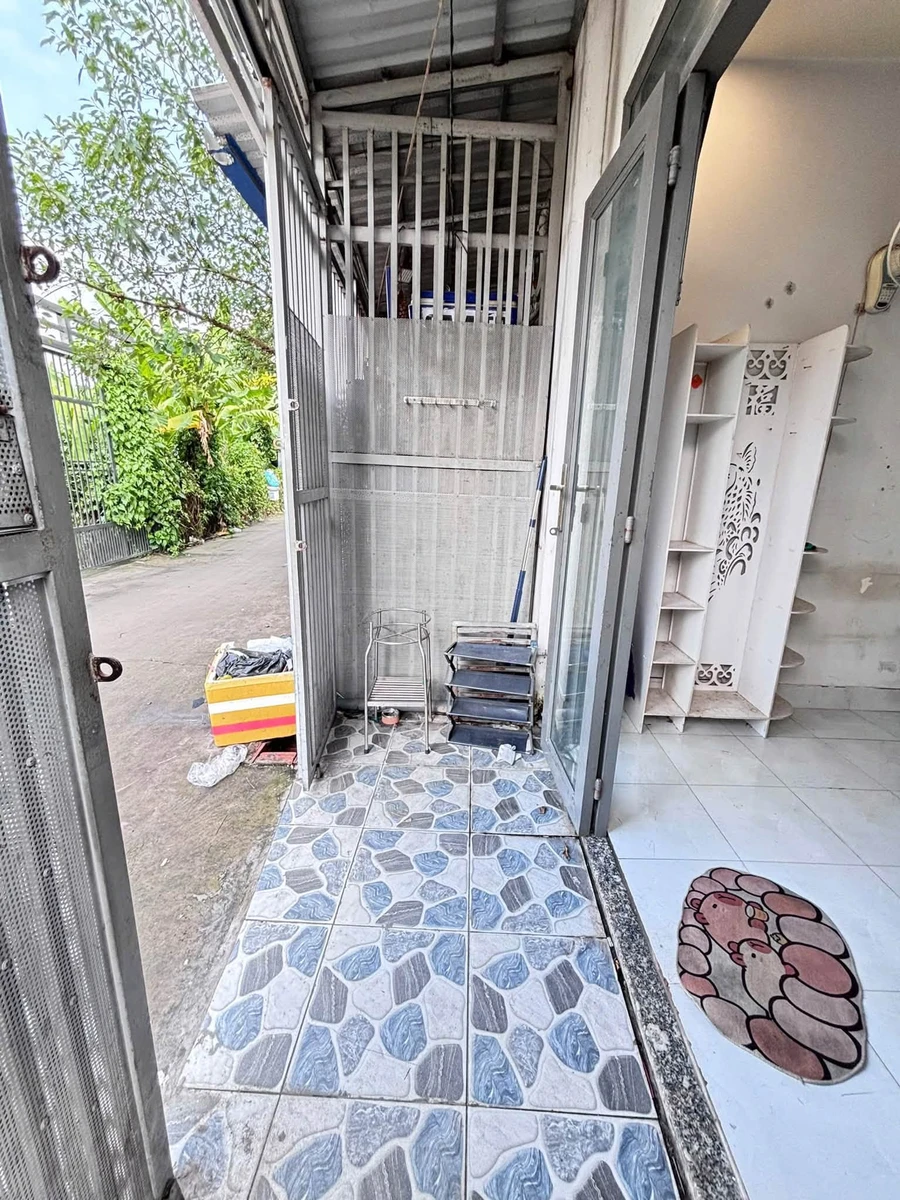 Bán nhà hẻm 3,5x7m 1 trệt 1 lầu 2PN giá 1,35 tỷ đường Hà Huy Giáp, Thạnh Lộc, Quận 12 - Ảnh 1