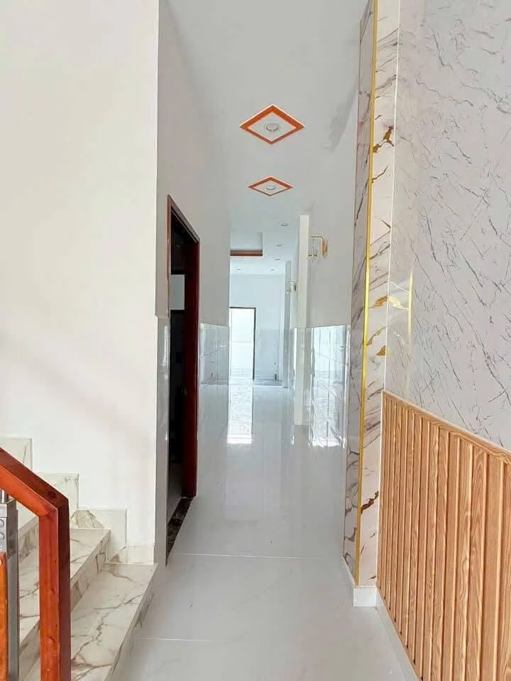 Bán nhà 3 phòng ngủ 93.3m² gần ngã tư Gia Bảo, Long An - Ảnh thu nhỏ 4