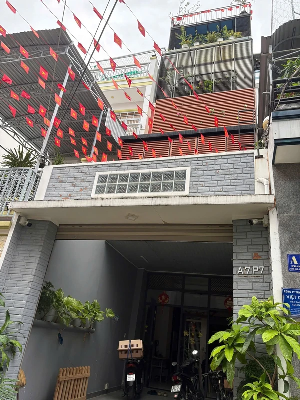 Bán nhà 5 tầng 73m² trung tâm Nha Trang 7,9 tỷ