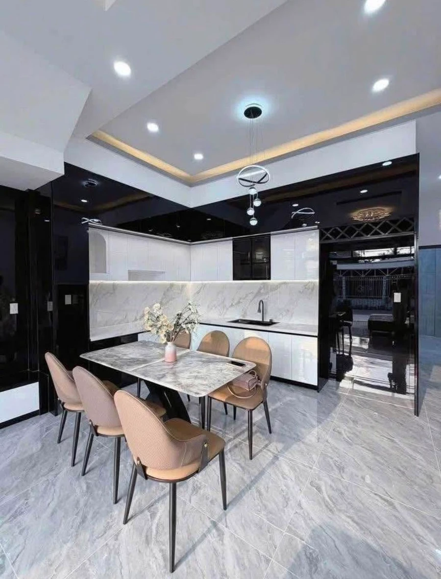 Bán nhà lầu mặt tiền Hương Lộ 15, 81m², 1 tỷ 690 triệu - Ảnh thu nhỏ 3
