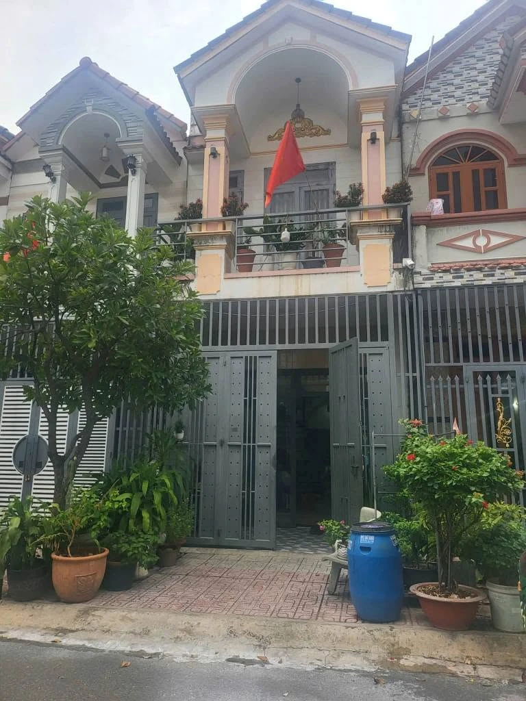 Bán nhà 1 trệt 1 lầu 60m² Phú Hồng Thịnh 8, Thuận An - Ảnh 1