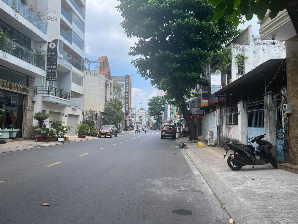 Bán nhà mặt tiền Trần Hưng Đạo, Tân Phú, 93.9m², 15.5 tỷ - Ảnh thu nhỏ 2