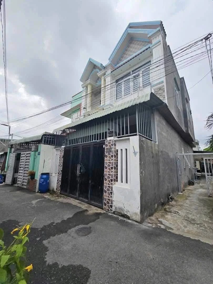 Bán nhà 105m 3 phòng ngủ Đông Hoà 5 tỷ 900 - Ảnh 1