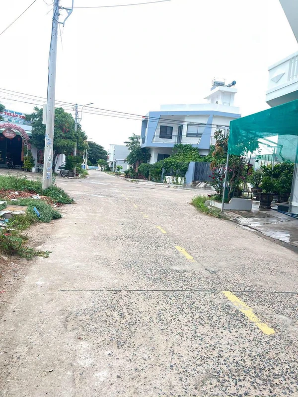 Bán nhà cấp 4 hiện đại 132m2 khu đấu giá Qui Hậu, phường Tuy Hoà