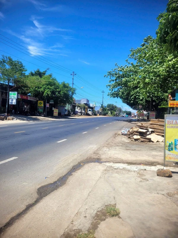Bán đất mặt tiền QL14 1.000m2 có 400m2 thổ cư tại xã Hoà Khánh, Buôn Ma Thuột