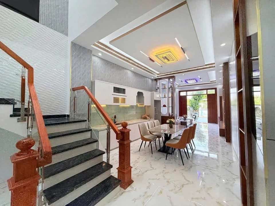 Bán nhà 1 trệt 1 lầu 143.6m² tại Cần Giuộc Long An - Ảnh thu nhỏ 4