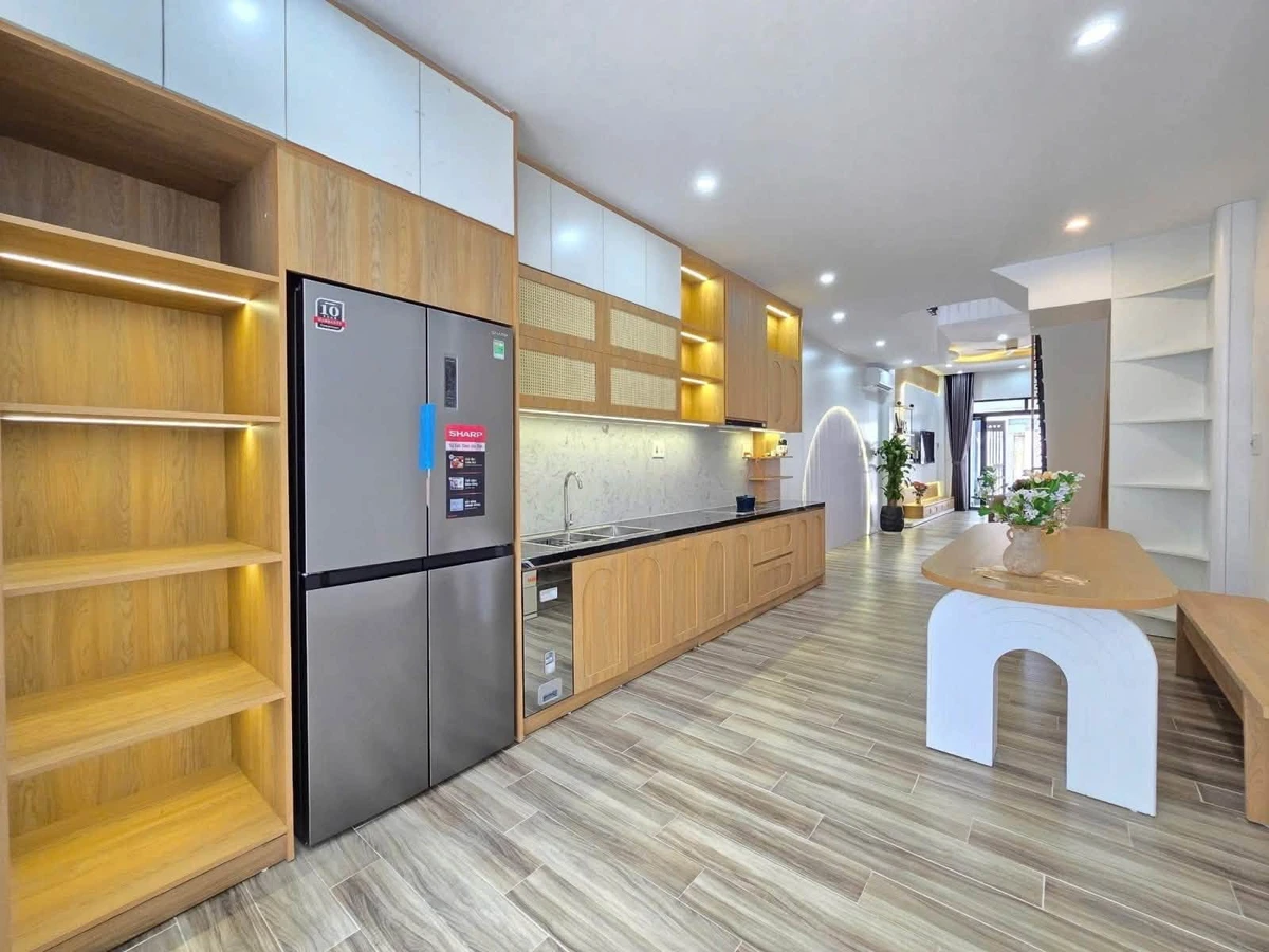 Bán tòa căn hộ dịch vụ 90,4m² 6PN 6WC có hồ bơi, dòng tiền 50tr/tháng, 13,3 tỷ - Ảnh thu nhỏ 3
