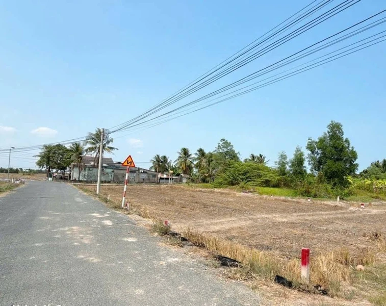 Bán đất mặt tiền Nguyễn Văn Châu 95m² Tây Ninh 430tr