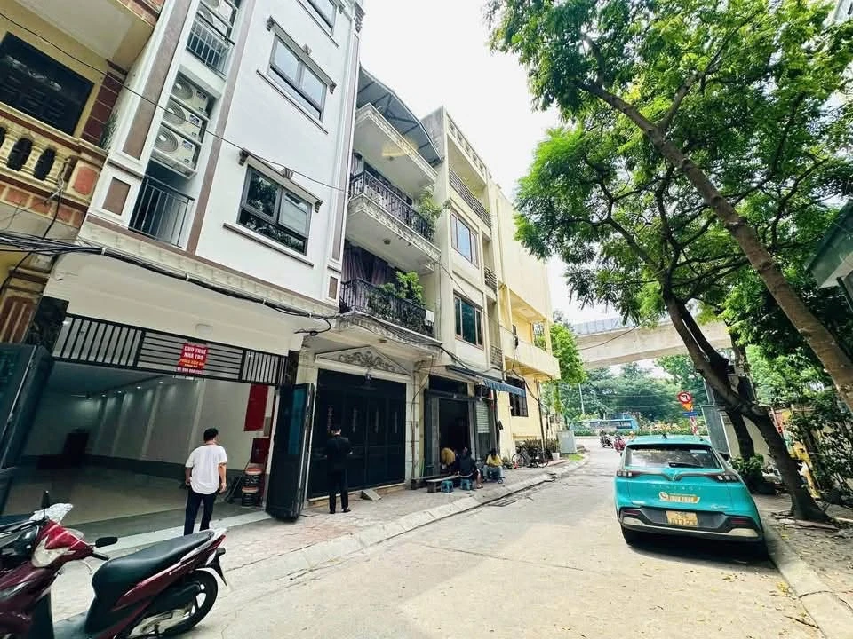 Bán nhà phố 70m² 5 tầng tại Nghĩa Đô, Cầu Giấy 22 tỷ - Ảnh 1