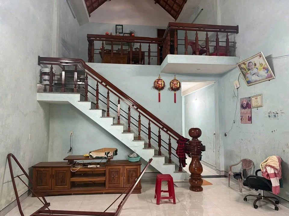 Bán nhà gác lửng hẻm Lê Quý Đôn, 162m2, 3 phòng ngủ - Ảnh 1