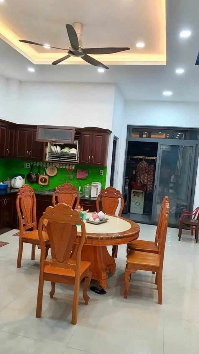 Bán nhà mặt tiền 3 tầng 100m² KDC Điền Phúc Thành, Long Trường, Quận 9 - Ảnh thu nhỏ 3