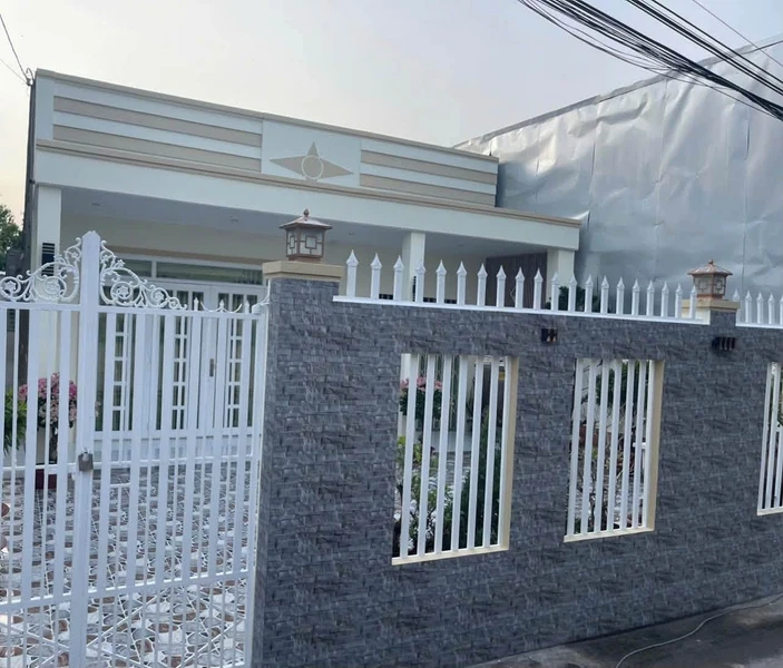 Bán nhà hẻm 123 Chu Văn An, TP. Rạch Giá, 211m2, 3 phòng ngủ