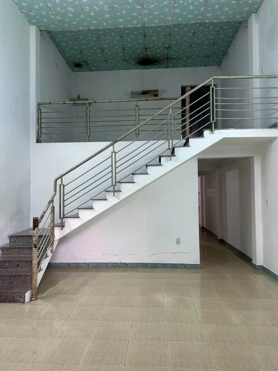 Bán nhà gác lửng 4PN 90m² gần biển Đà Nẵng 6,45 tỷ - Ảnh 1