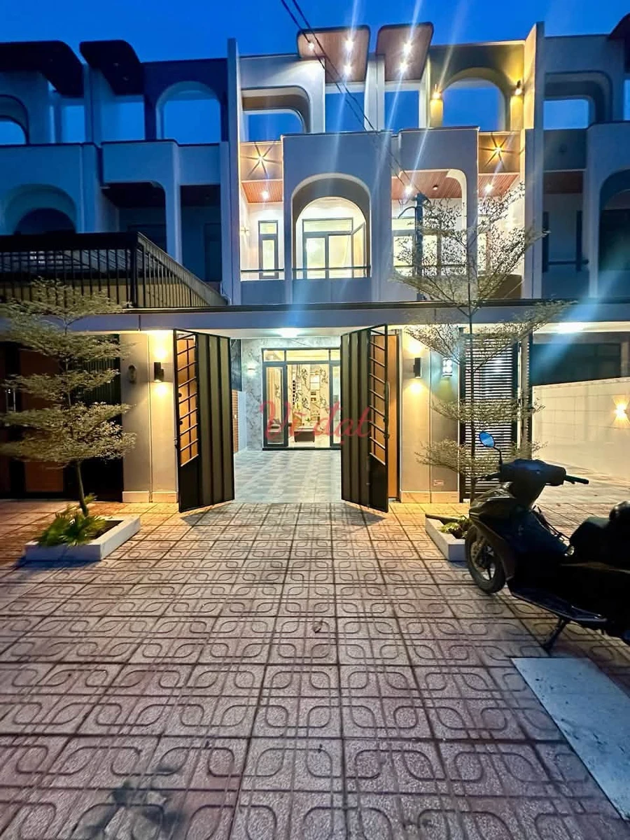 Bán nhà 4 phòng ngủ mặt tiền 132m² Cần Giuộc 2,95 tỷ - Ảnh thu nhỏ 4