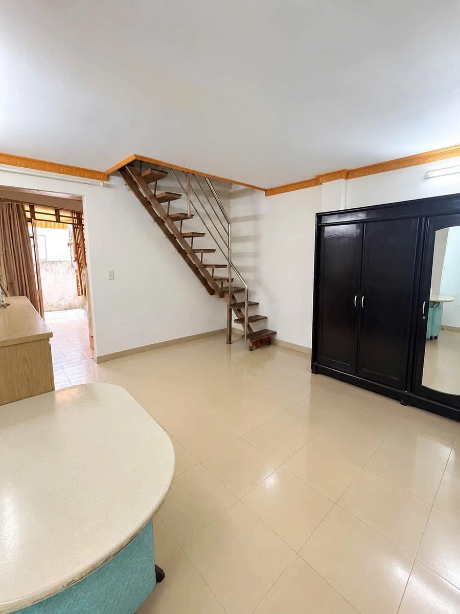 Bán nhà 3PN 60m² hẻm xe hơi Âu Dương Lân Quận 8, giá 5,5 tỷ - Ảnh thu nhỏ 3