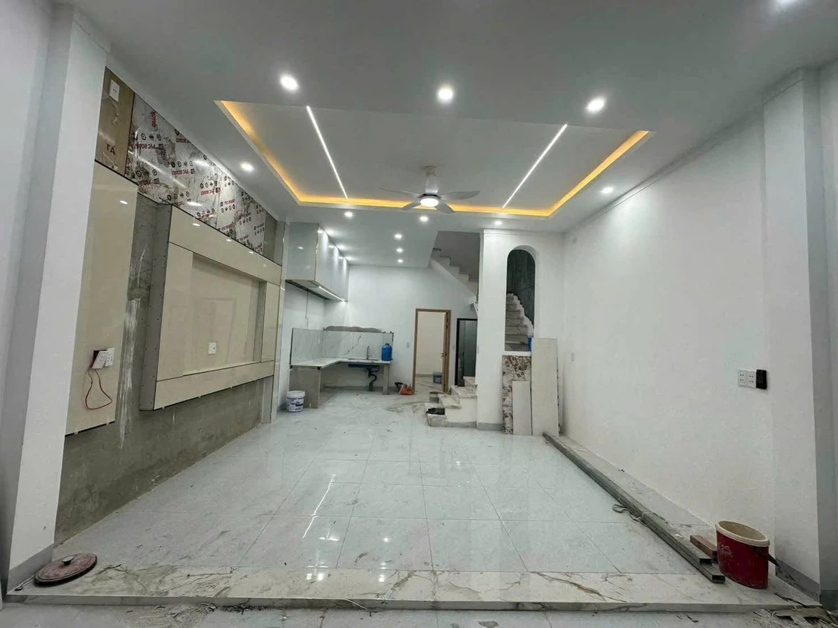 Bán nhà 1 trệt 1 lầu 80m² Trảng Dài, 3 PN, 3 tỷ 290 triệu - Ảnh thu nhỏ 2