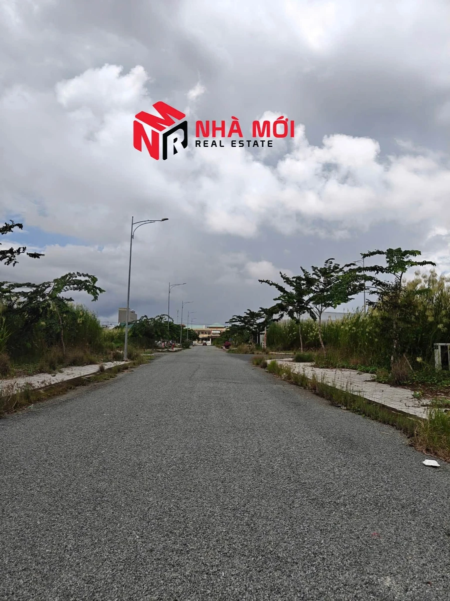Bán nền đất tái định cư 121.5m² Phường 4, giá 1.8 tỷ - Ảnh 1